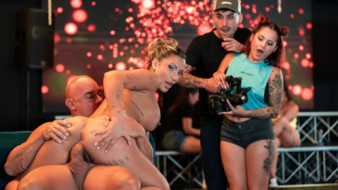 Director's Cut: Pussy On The Dancefloor With Kenia Music, Christian Clay