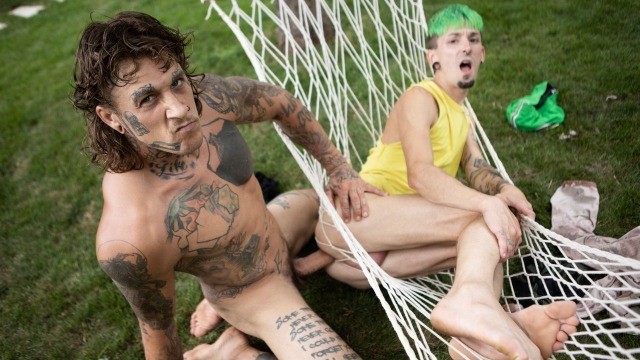 Men - Wreaking Hammock with Bo Sinn, Charly Willinsky