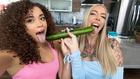 Baking With Babes Willow Ryder and Cassidy Luxe
